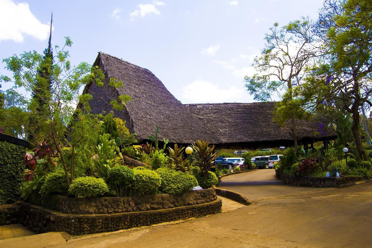 Blue Post Hotel Thika Esterno foto